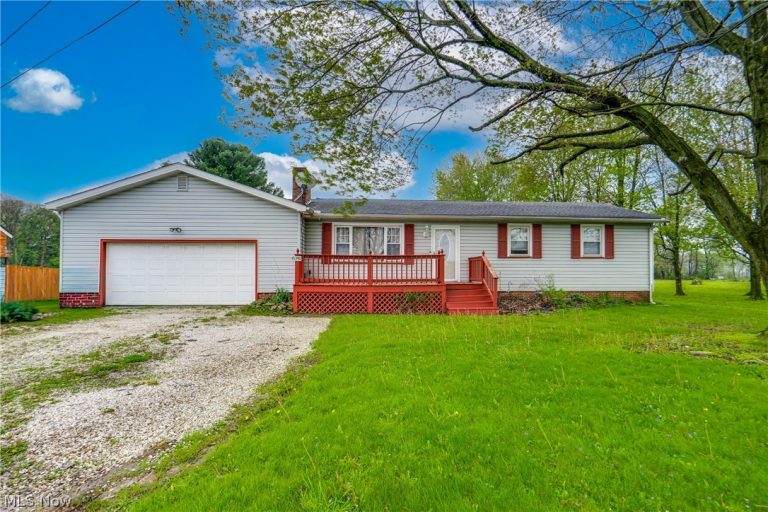 15390 Cenfield Street, Alliance, OH - Photo 2