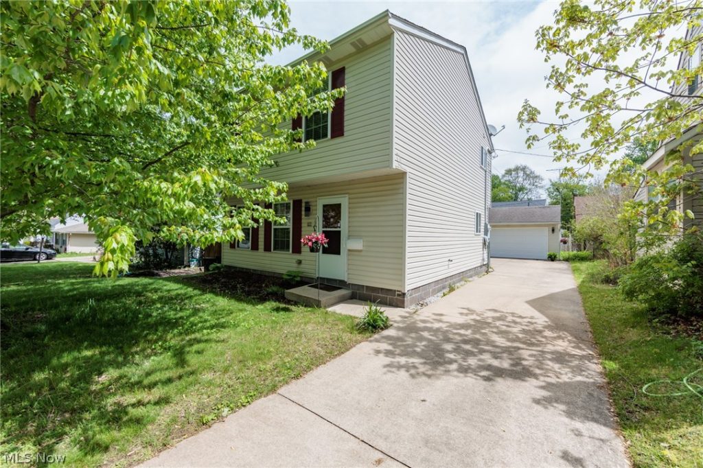 671 Tioga Trail, Willoughby, OH