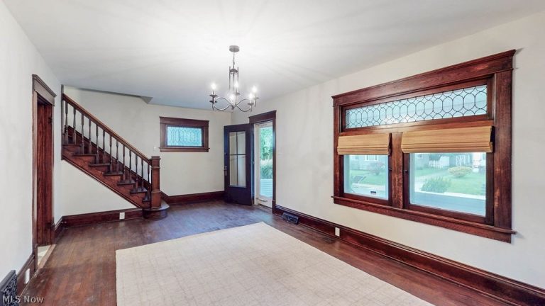 645 Summit Street, Alliance, OH - Photo 8
