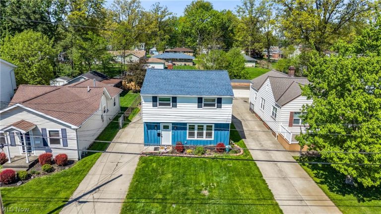 1248 359th Street, Eastlake, OH - Photo 2