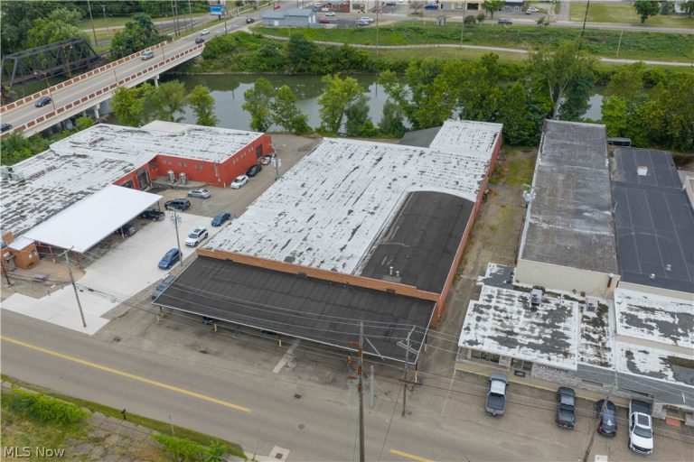 165 Broadway Street, Dover, OH - Photo 2