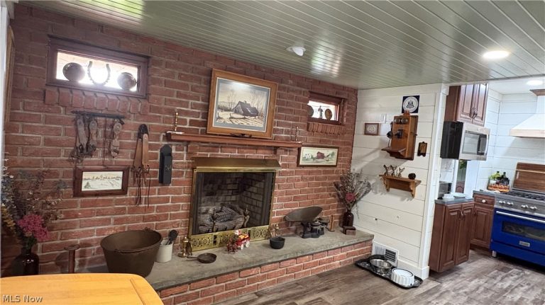 1213 Oakwood Street, East Liverpool, OH - Photo 4