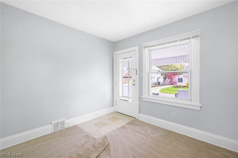 2683 7th Street, Cuyahoga Falls, OH - Photo 4