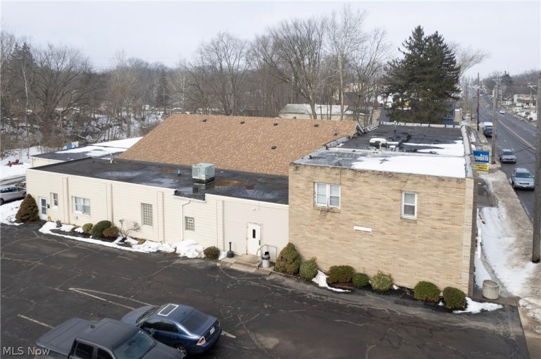 954 Broadway Avenue, Bedford, OH - Photo 4