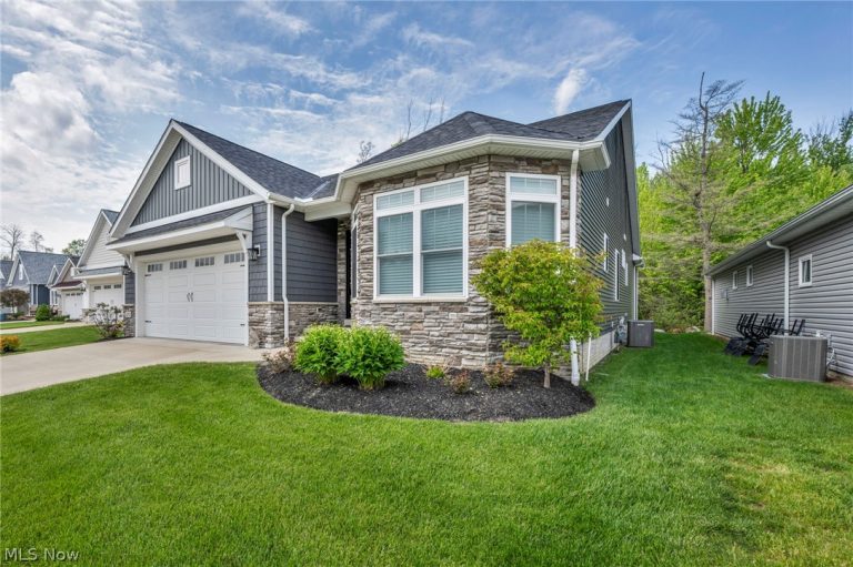 11253 Hygrove Drive, Painesville, OH - Photo 2