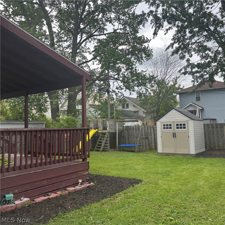 716 Foster Avenue, Elyria, OH - Photo 5