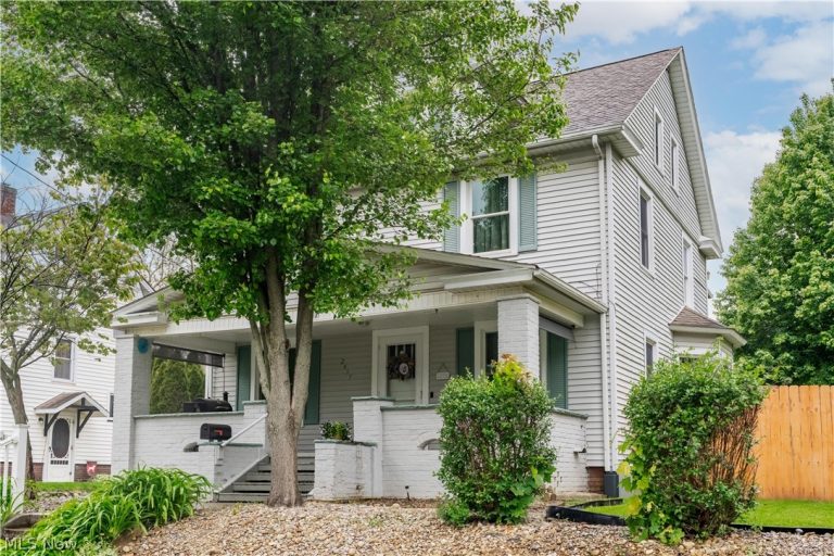 2417 Arch Avenue, Alliance, OH - Photo 3