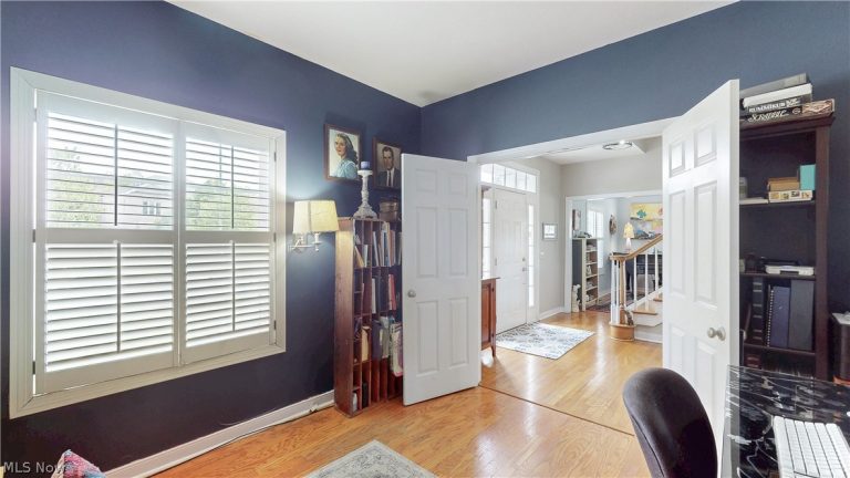 30 Blackberry Drive, Hudson, OH - Photo 4