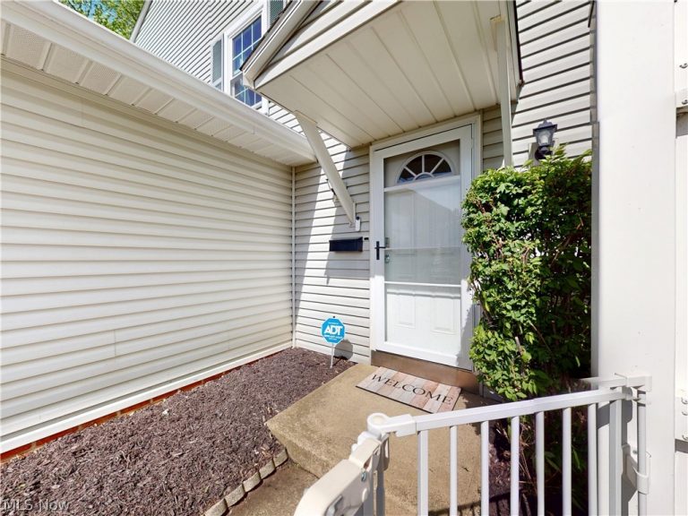 8005 Independence Drive #C, Mentor, OH - Photo 2