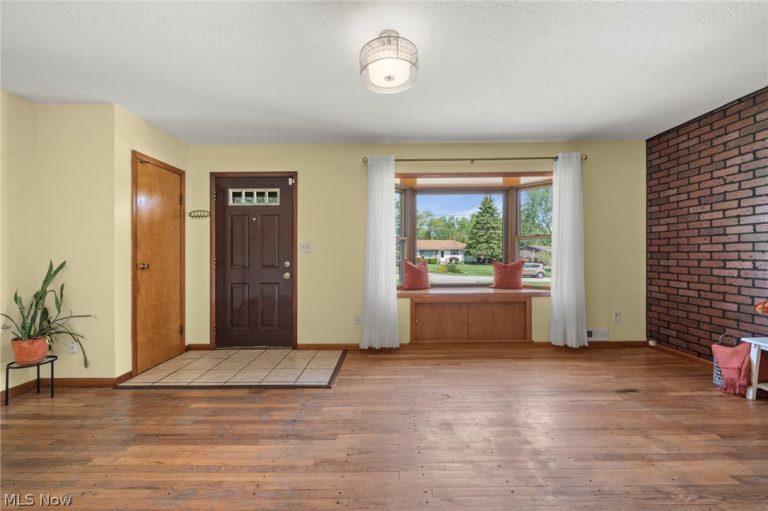 1625 Andrea Drive, Brunswick, OH - Photo 4