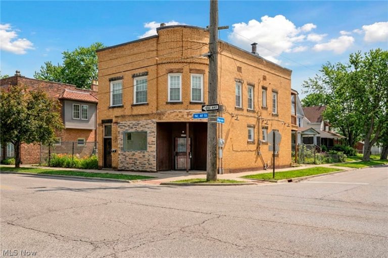 3471 41st Street, Cleveland, OH - Photo 2