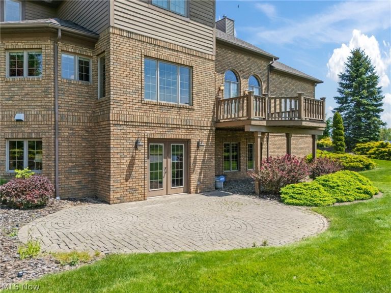 2595 Augusta Drive, Massillon, OH - Photo 3