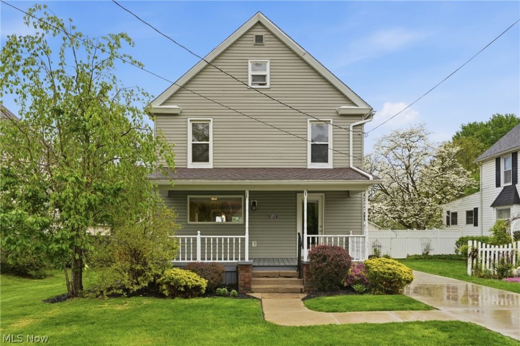 103 Fenton Avenue, Mogadore, OH
