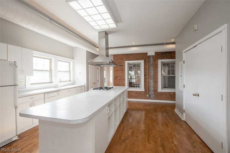 1401 75th Street #G, Cleveland, OH - Photo 8