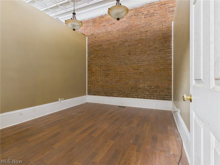 820 Market Street, Parkersburg, WV - Photo 8