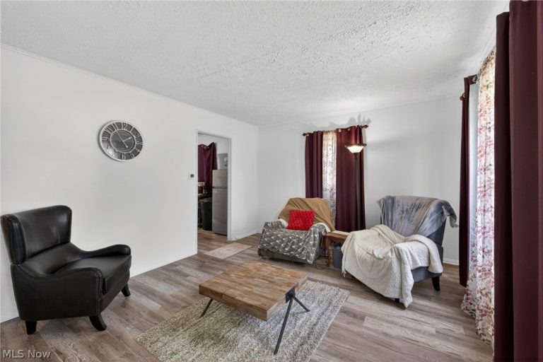 1276 Frederick Boulevard, Akron, OH - Photo 5