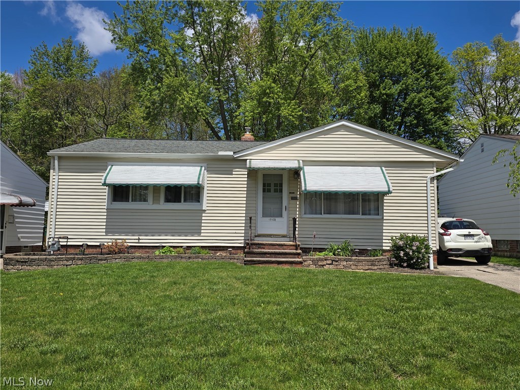 15021 Florence Drive, Maple Heights, OH
