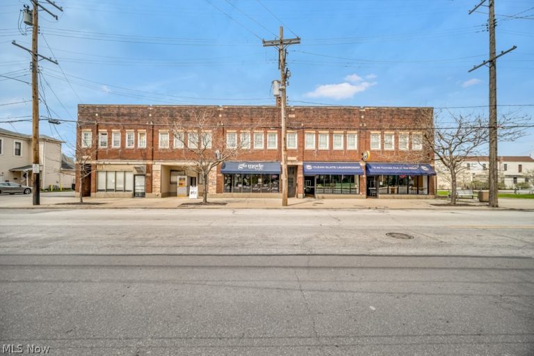 18621 Saint Clair Avenue, Cleveland, OH, 44110