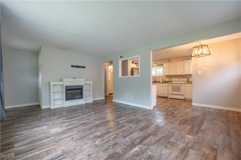 1151 Ruth Avenue, Cuyahoga Falls, OH - Photo 3