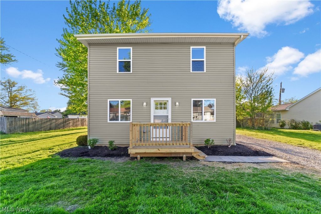 620 Pasadena Avenue, Sheffield Lake, OH