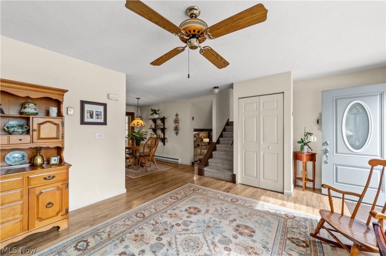 176 Pinewood Drive, Elyria, OH - Photo 6
