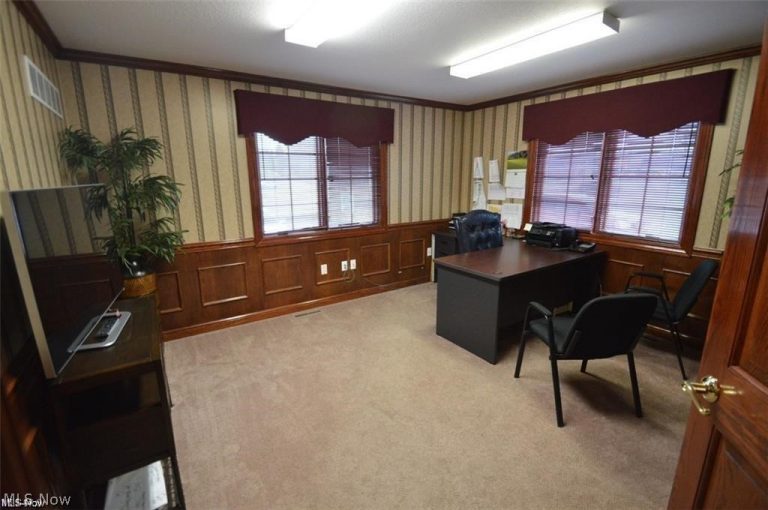 10314 Main Street, New Middletown, OH - Photo 4