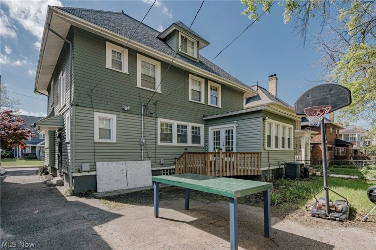1515 107th Street, Cleveland, OH - Photo 6