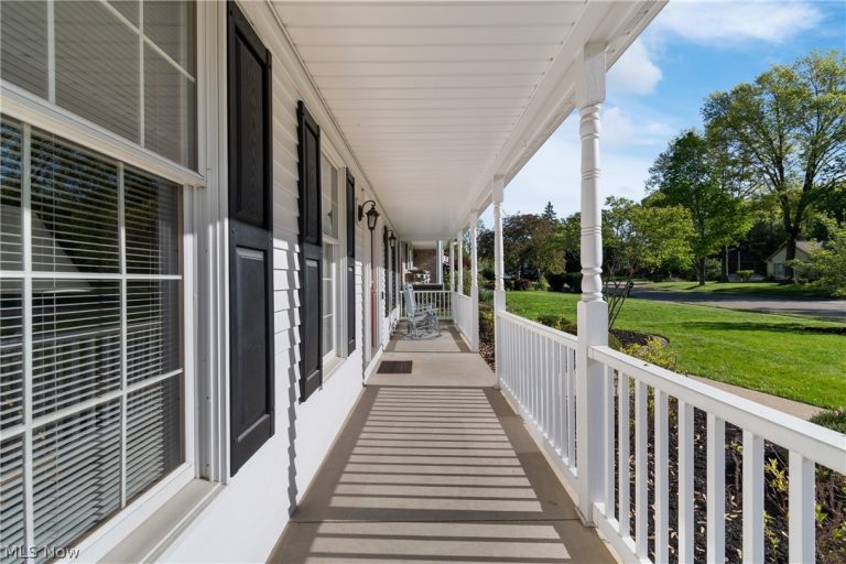 1675 Chatham Avenue, North Canton, OH - Photo 2
