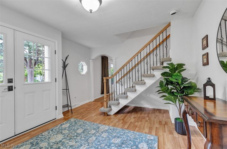 30475 Timber Lane, Bay Village, OH - Photo 3