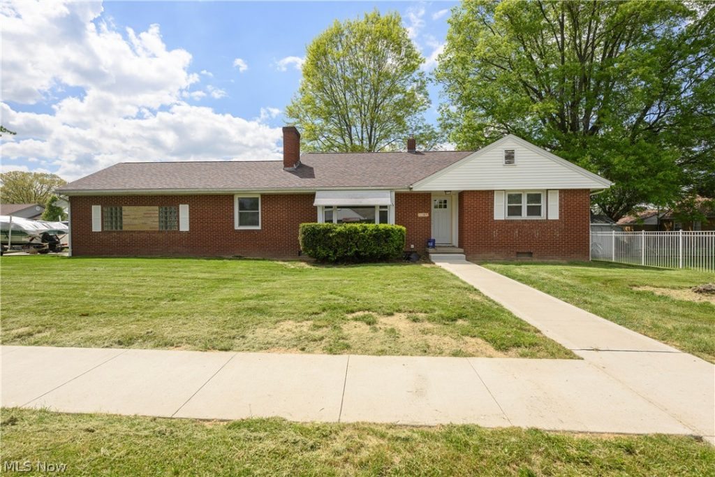 1107 4th Street, Massillon, OH