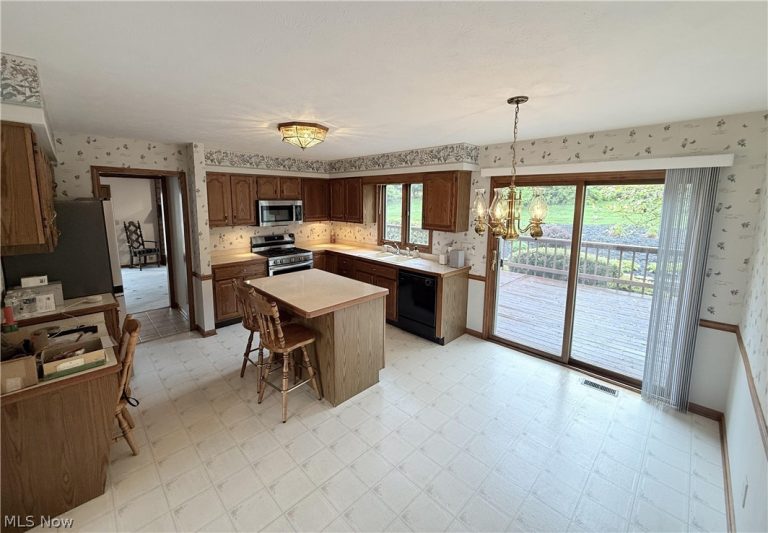 8160 Buckboard Lane, Mentor, OH - Photo 8