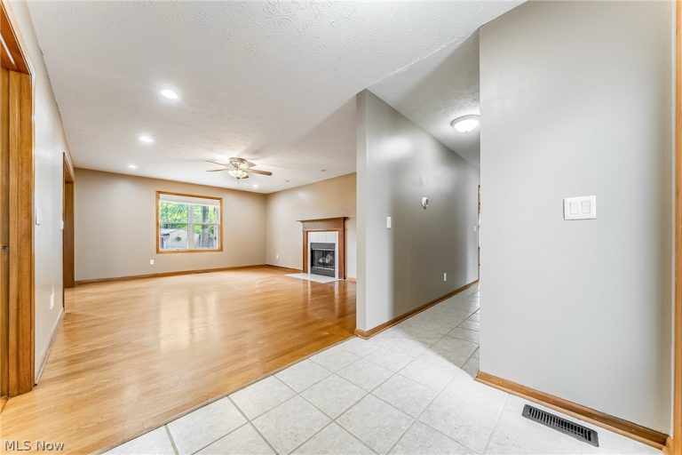 22461 Macbeth Avenue, Fairview Park, OH - Photo 3