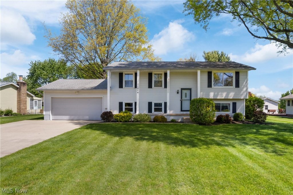 11074 Sagebrush Avenue, Uniontown, OH