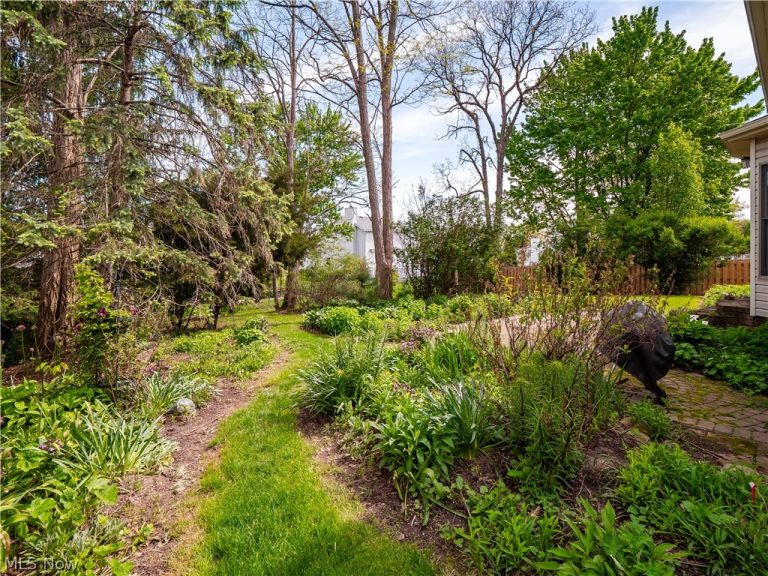 4195 Arlington Drive, Brunswick, OH - Photo 6