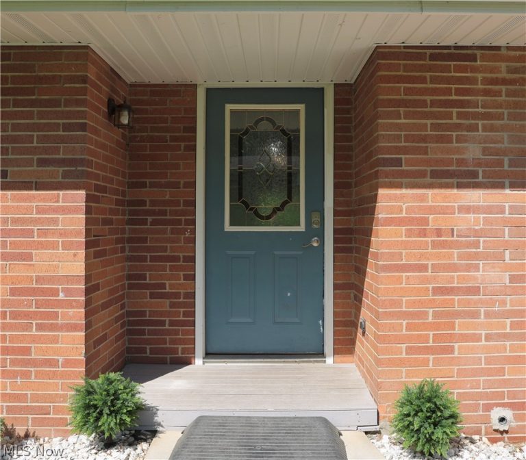 788 Ridgewood Drive, Coshocton, OH - Photo 4