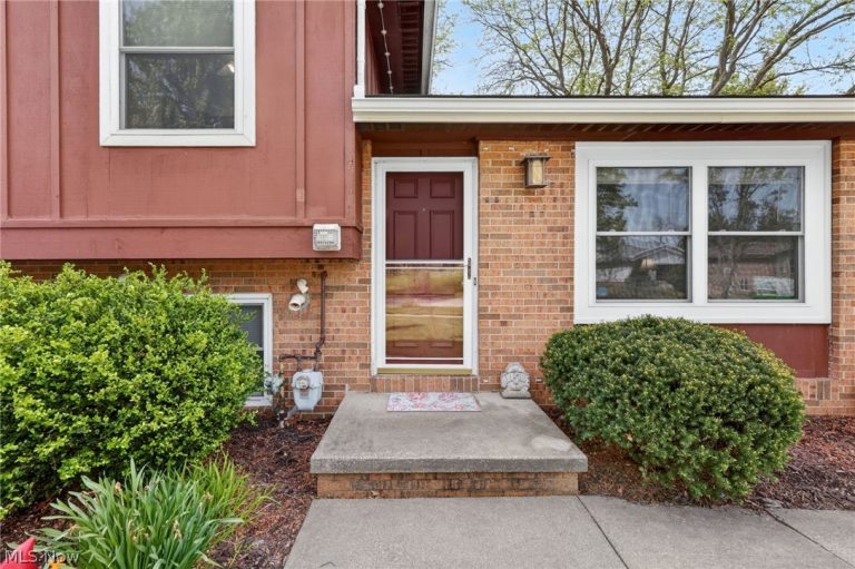 878 Marilyn Drive, Wooster, OH - Photo 2