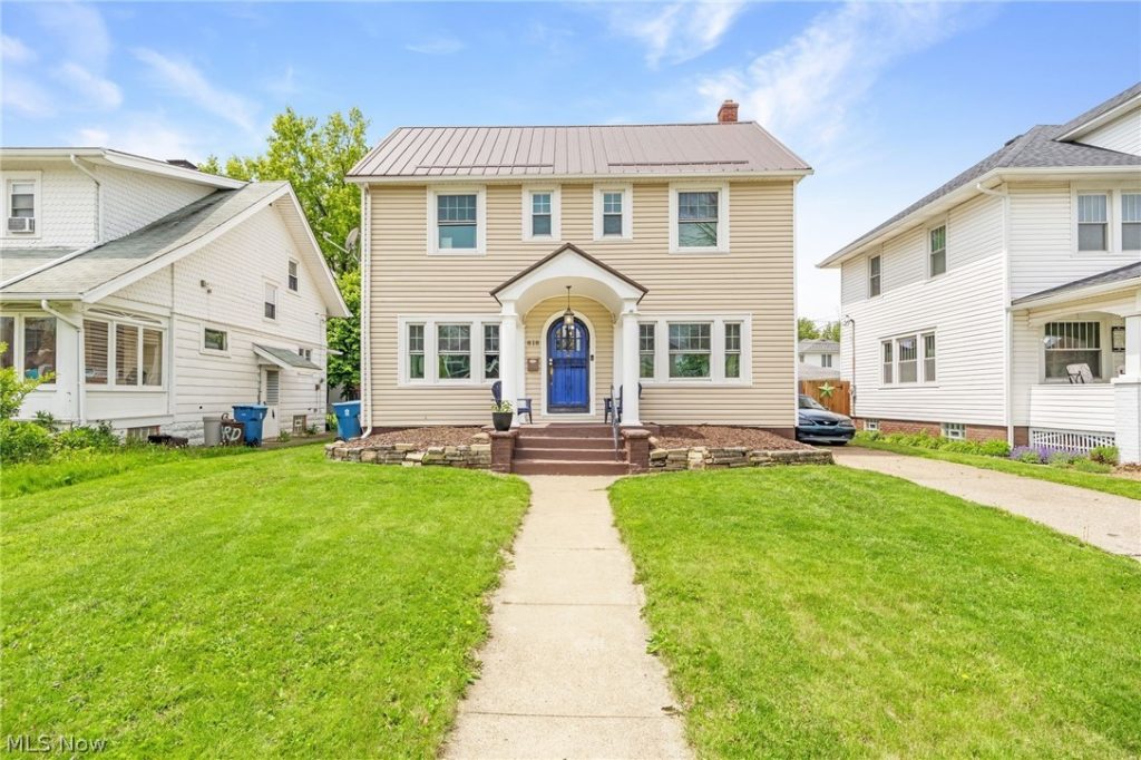 818 Allison Avenue, Lorain, OH