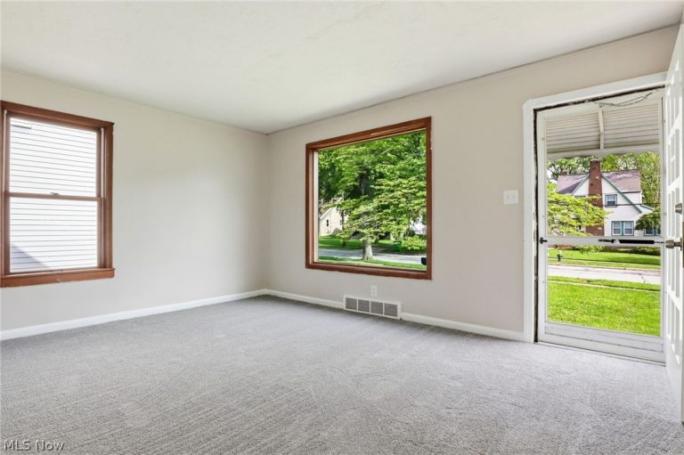 4538 Telhurst Road, South Euclid, OH - Photo 3