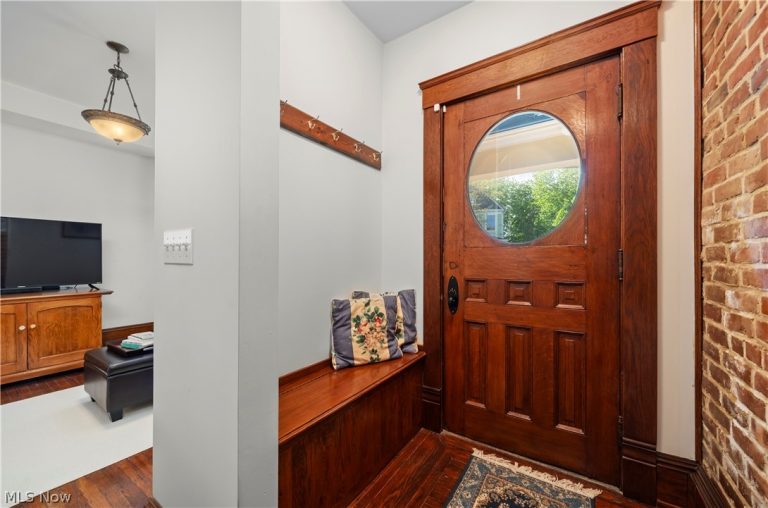 7512 Franklin Boulevard, Cleveland, OH - Photo 3