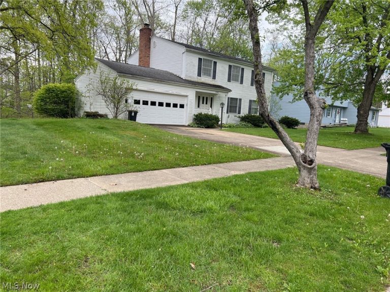 196 Chatham Drive, Aurora, OH - Photo 6