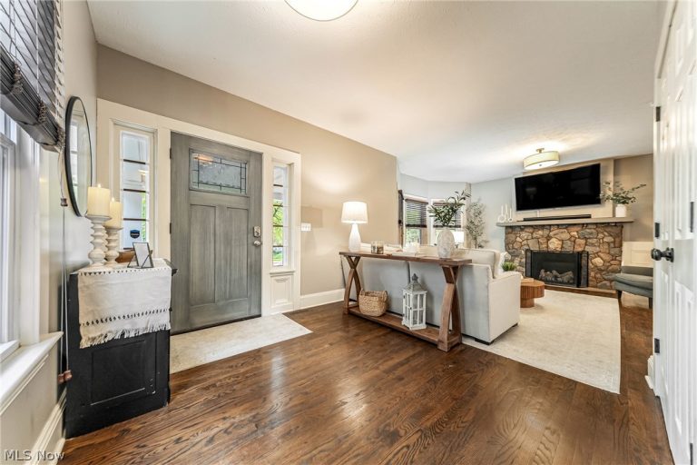 1306 Marlowe Avenue, Lakewood, OH - Photo 8