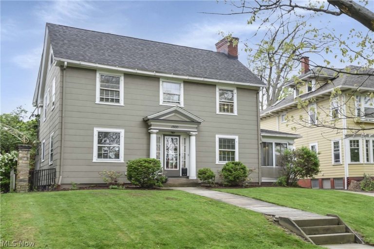 1300 West Boulevard, Cleveland, OH, 44102