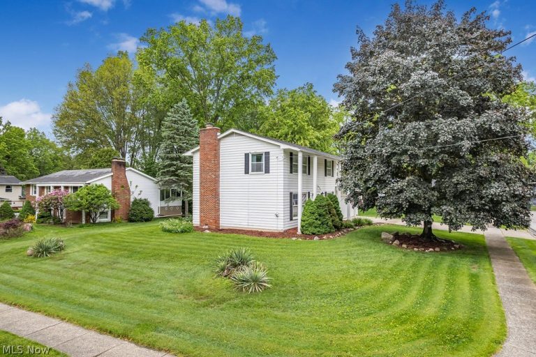 2583 Peach Tree Circle, Stow, OH - Photo 2
