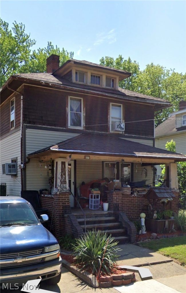 1347 Andrus Street, Akron, OH