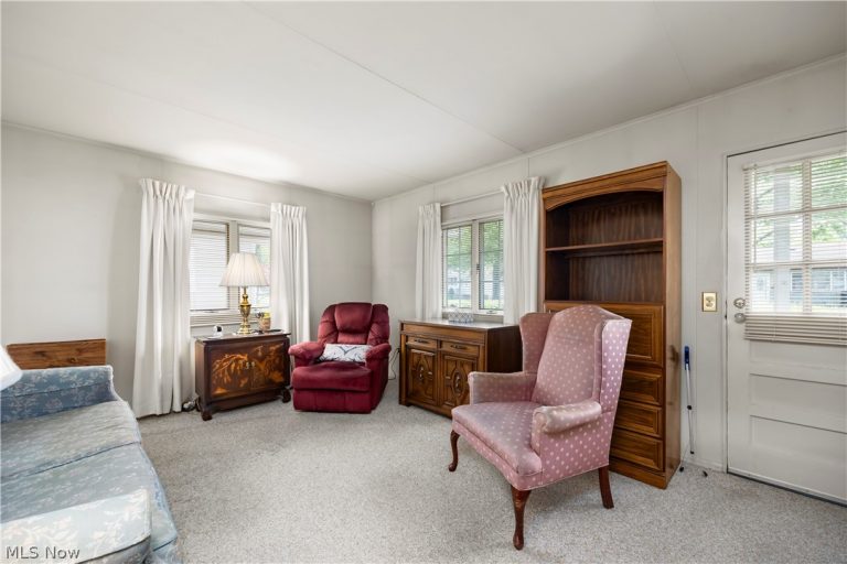 166 Caroline Street, Elyria, OH - Photo 6
