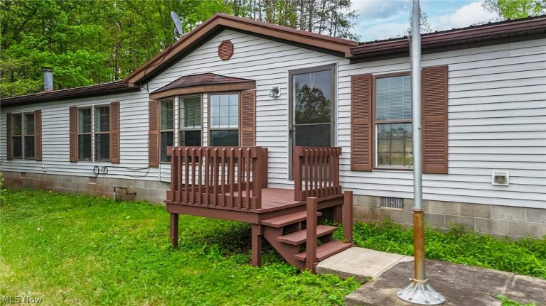 50 Dalzell Road, Whipple, OH - Photo 2