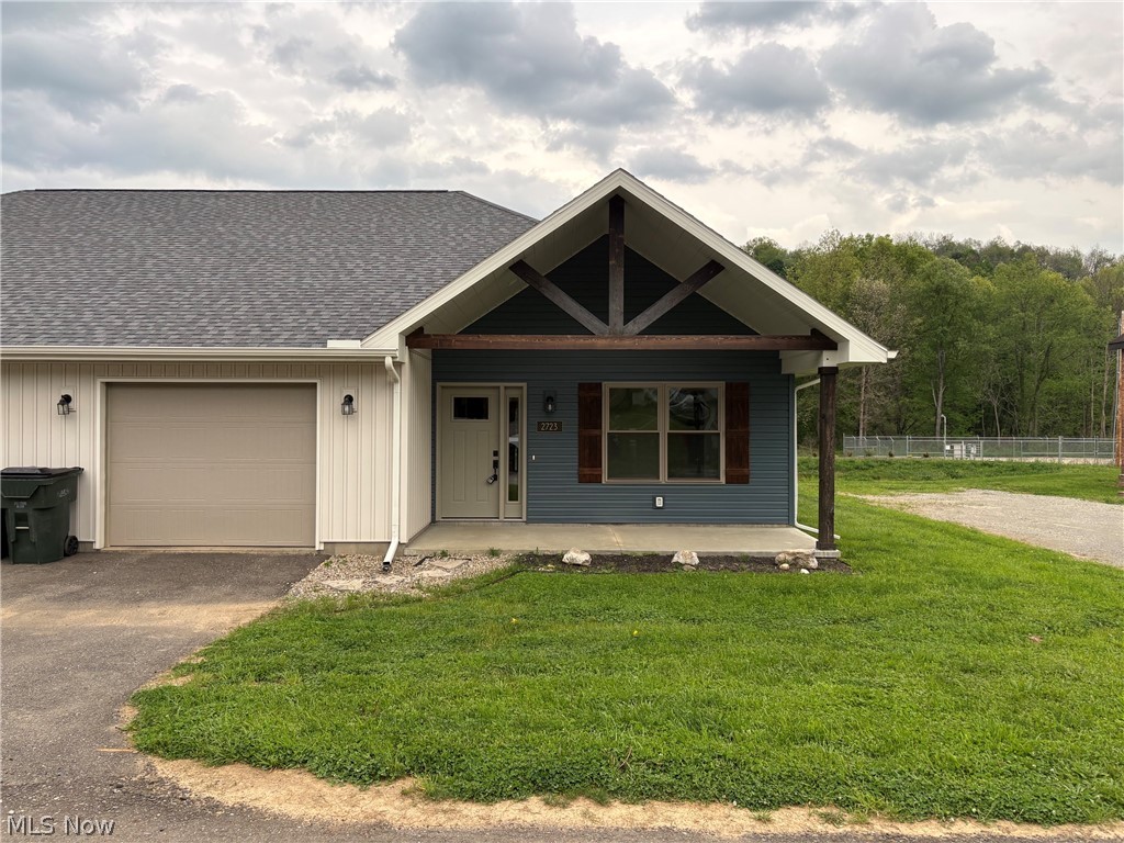 2723 Barnhill Road, New Philadelphia, OH