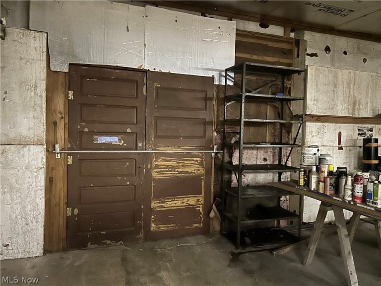 652 Main Street, Follansbee, WV - Photo 5