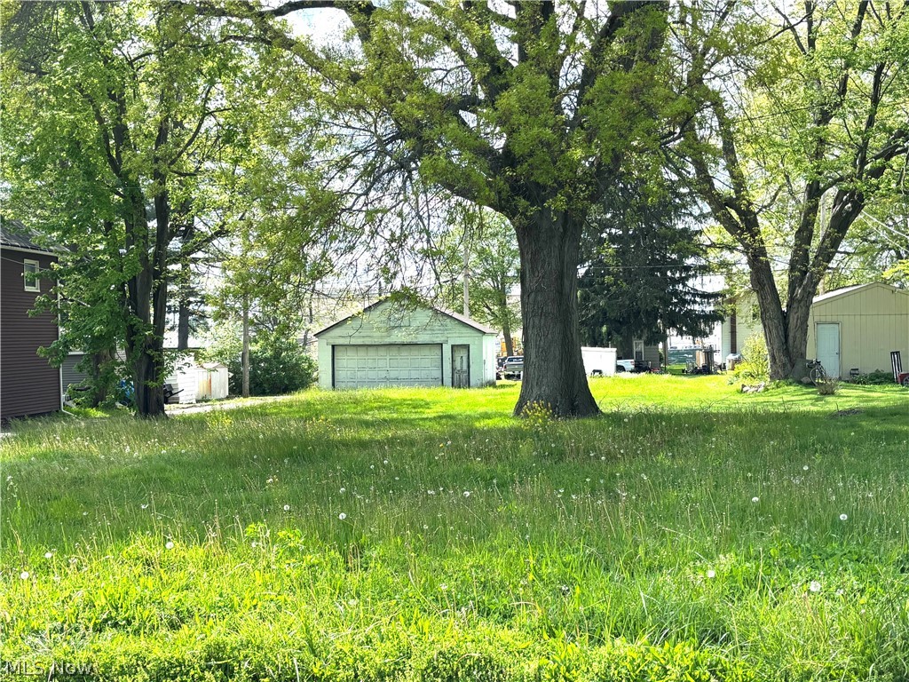 233 Vine Street, Columbiana, OH