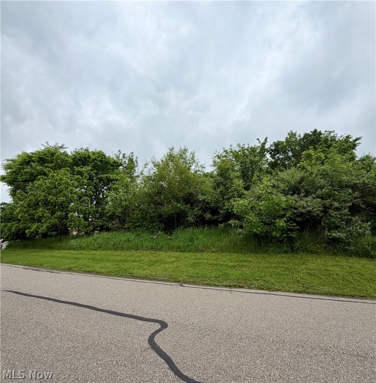 La Font Circle, Bolivar, OH, 44612